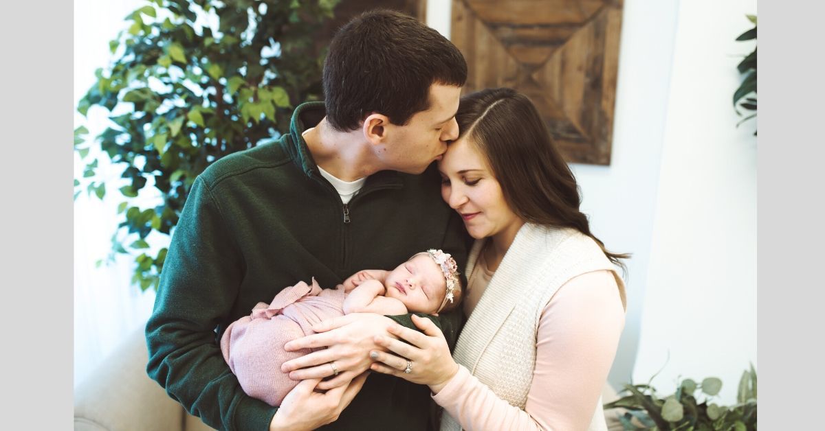 Jacobson kiss_2020.jpg